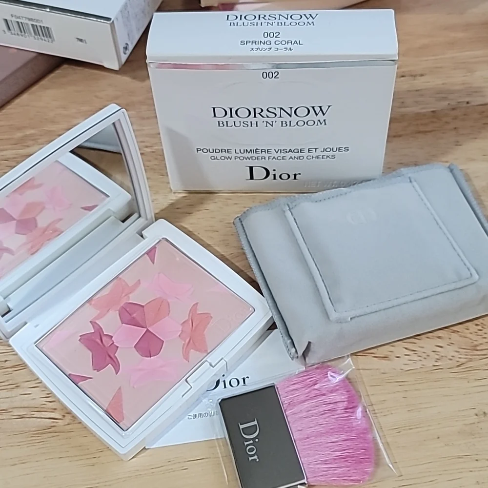 Dior Diorsnow Blush n' Bloom 002 Spring coral Japan exclusive